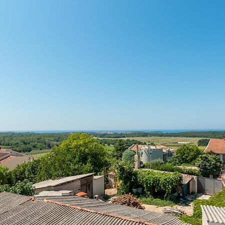 Apartman Dobrec Porec Bagian luar foto